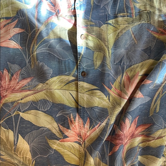 Tommy Bahama Blue and Green Floral Men's Shirt - Picture 9 of 9